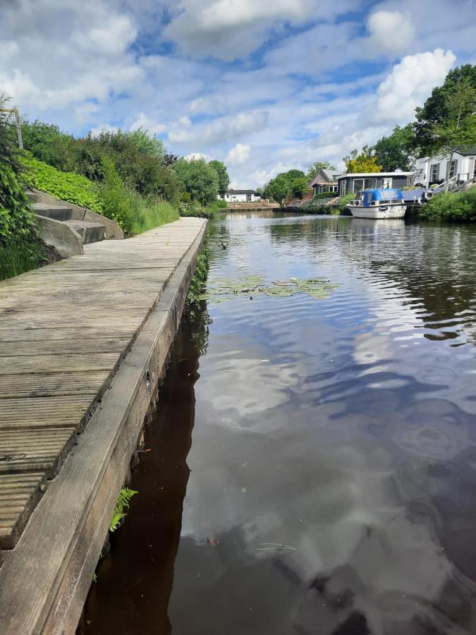 Waterhuis Friesland Oudwoude Eksteriør billede