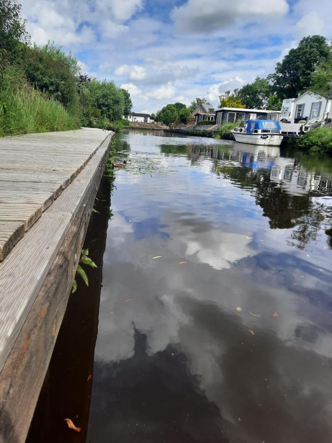 Waterhuis Friesland Oudwoude Eksteriør billede