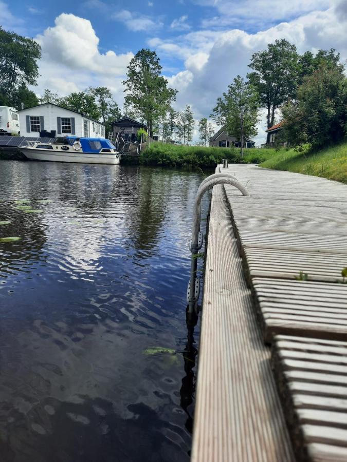 Waterhuis Friesland Oudwoude Eksteriør billede